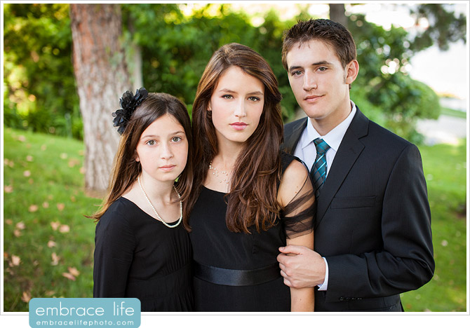 Lake Sherwood Family Portrait Photographer