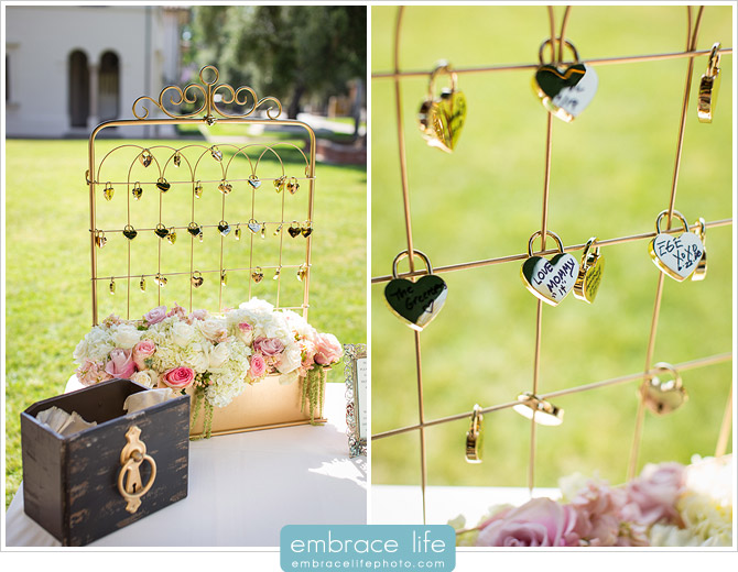 Wedding ceremony display inspired by Paris love locks