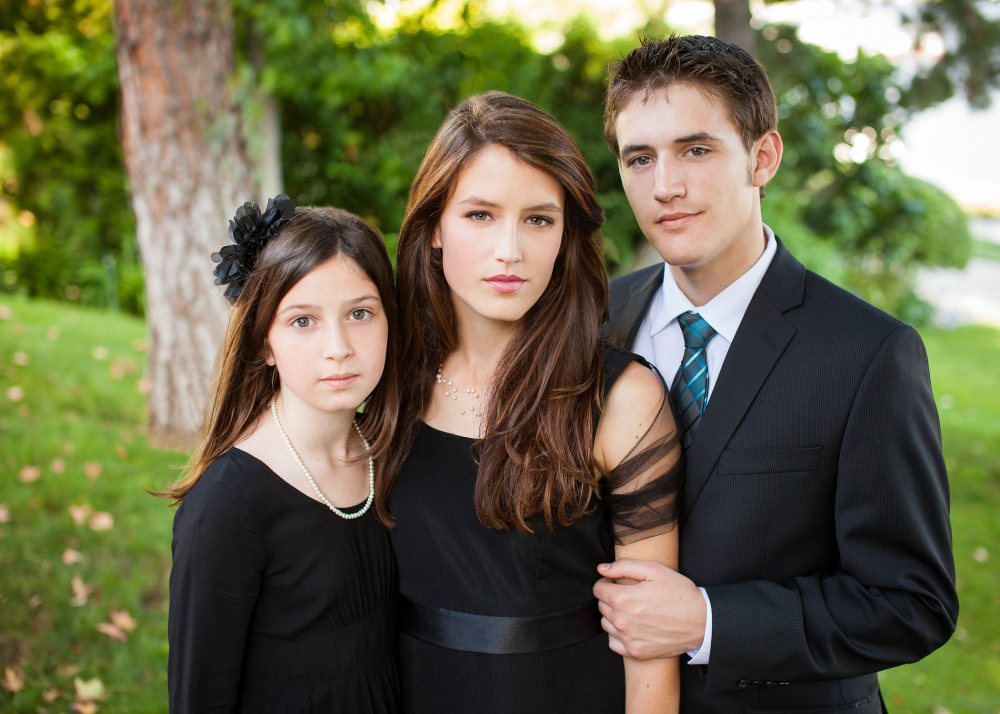 Family-Portraits 13